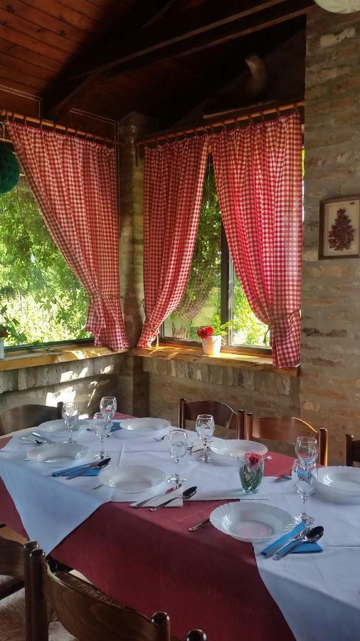 Izletiste Opatovac Vendégház Kültér fotó